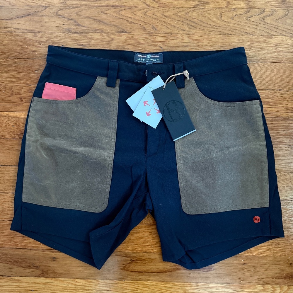 AMUNDSEN 7" Field Shorts - Size M
